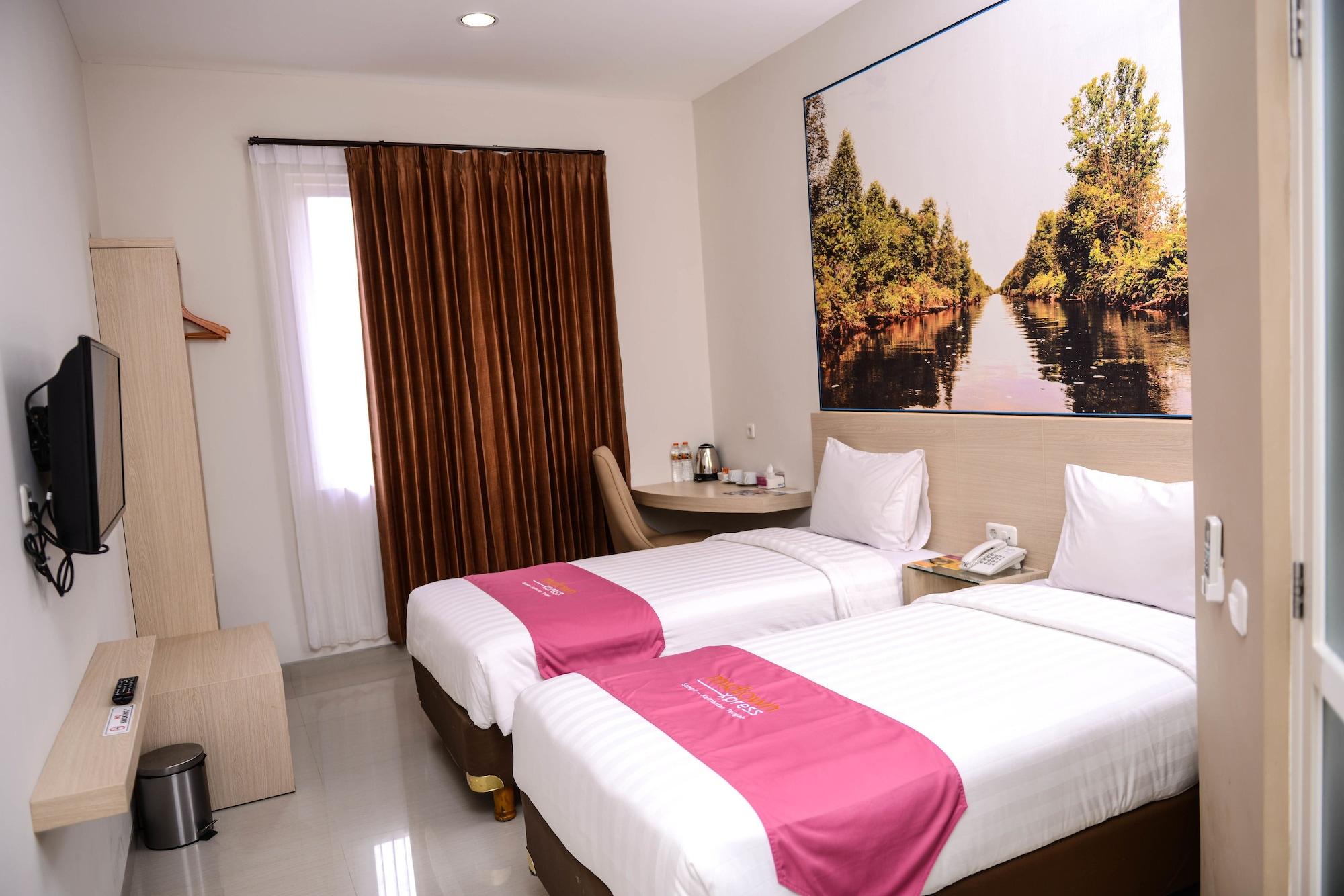 Midtown Xpress Sampit - Kalimantan Tengah Luaran gambar