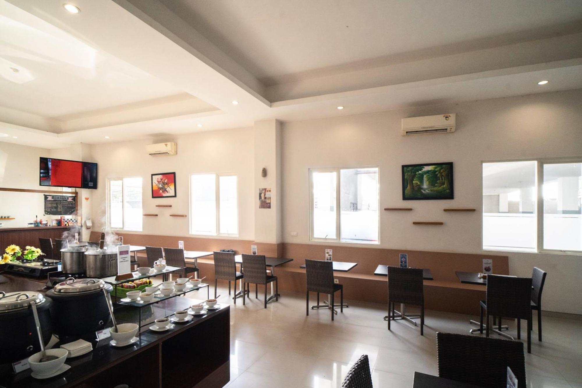Midtown Xpress Sampit - Kalimantan Tengah Luaran gambar