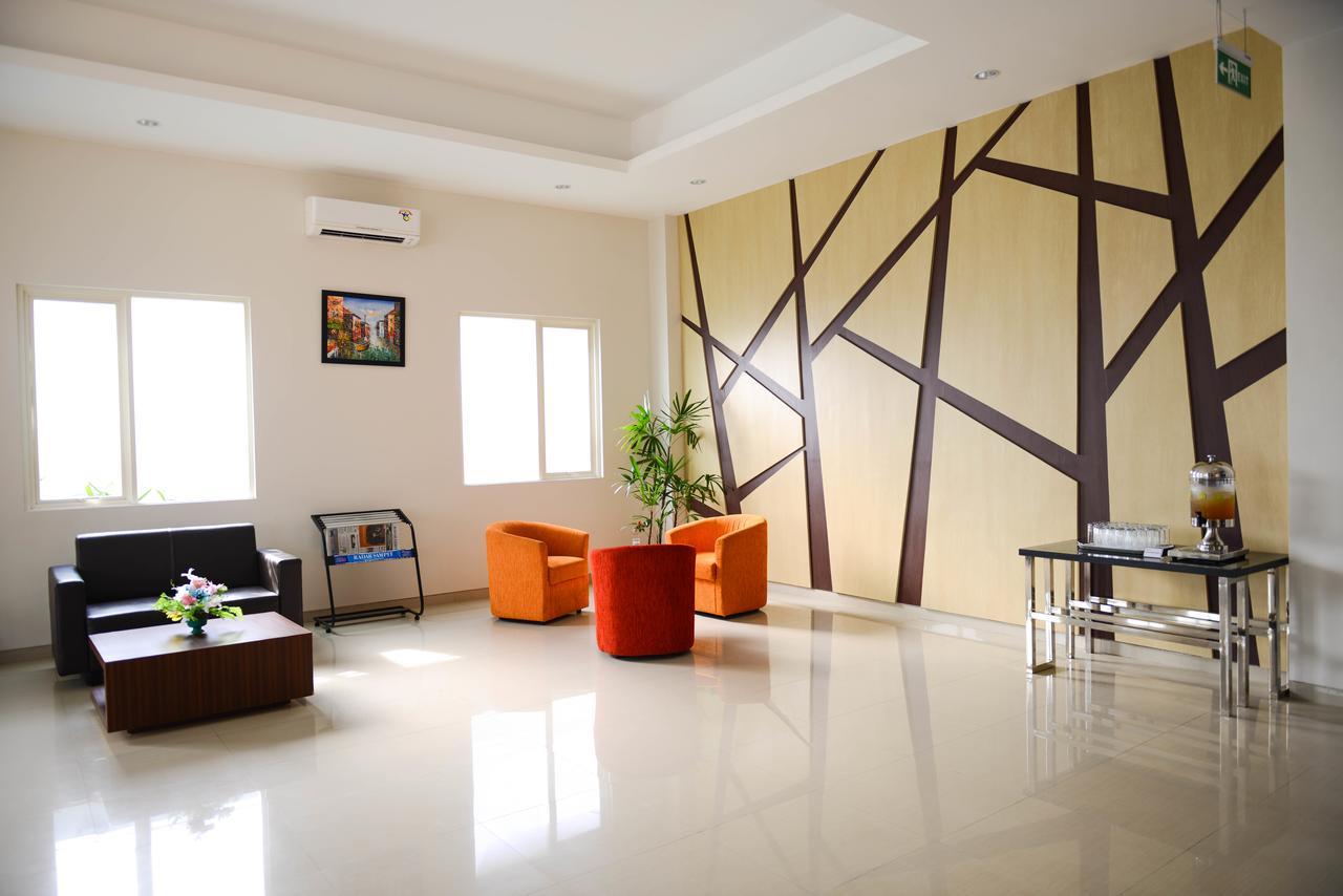 Midtown Xpress Sampit - Kalimantan Tengah Luaran gambar