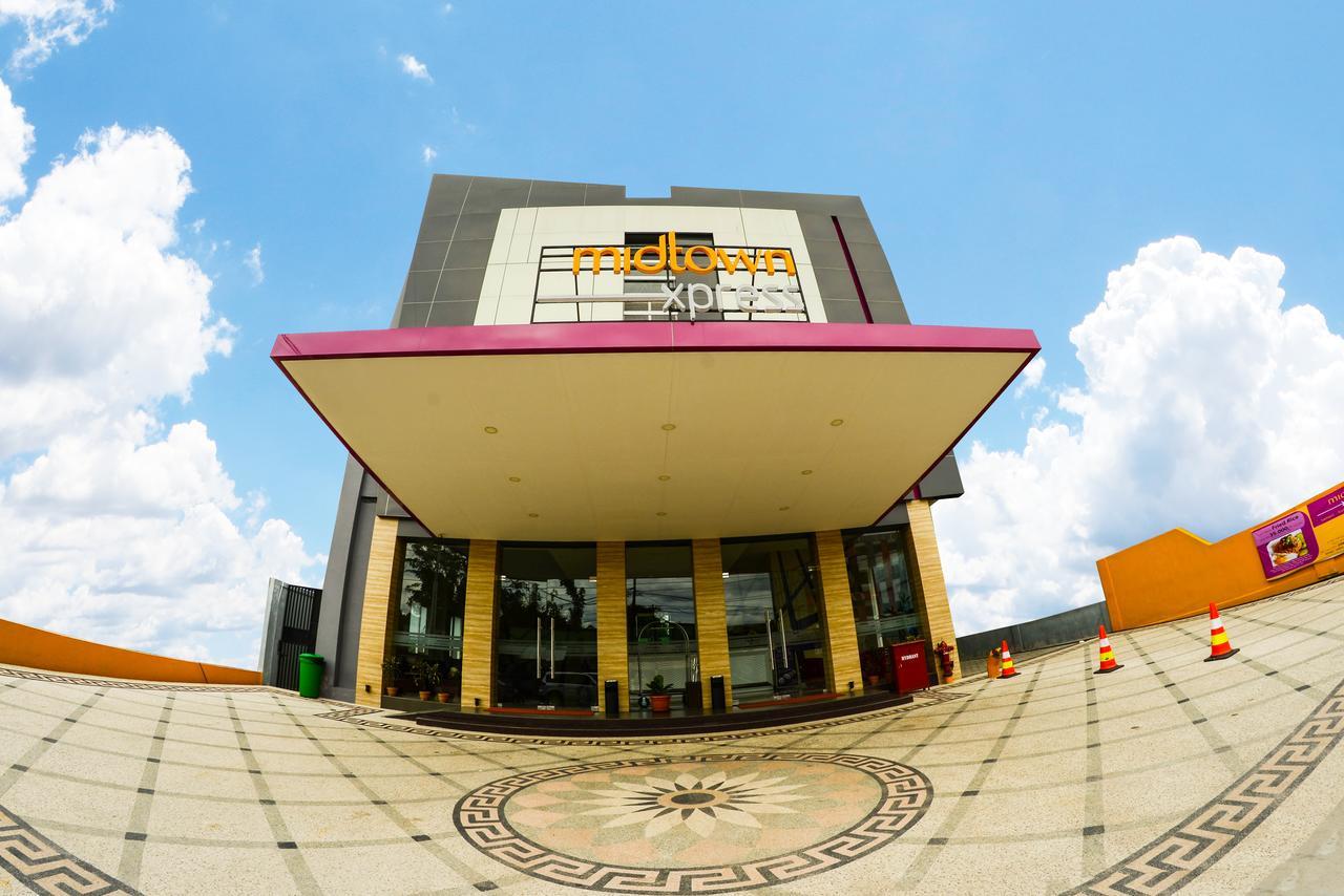 Midtown Xpress Sampit - Kalimantan Tengah Luaran gambar