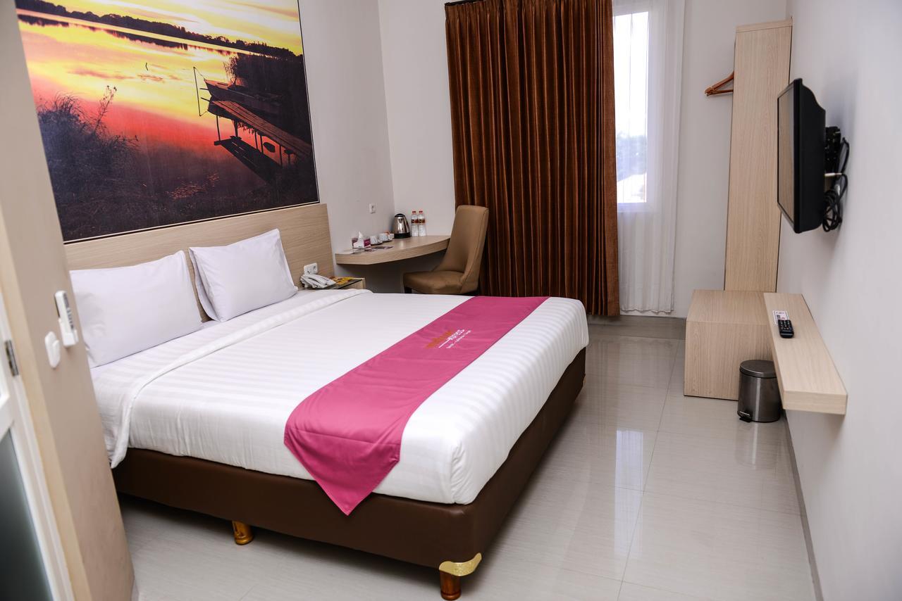 Midtown Xpress Sampit - Kalimantan Tengah Luaran gambar
