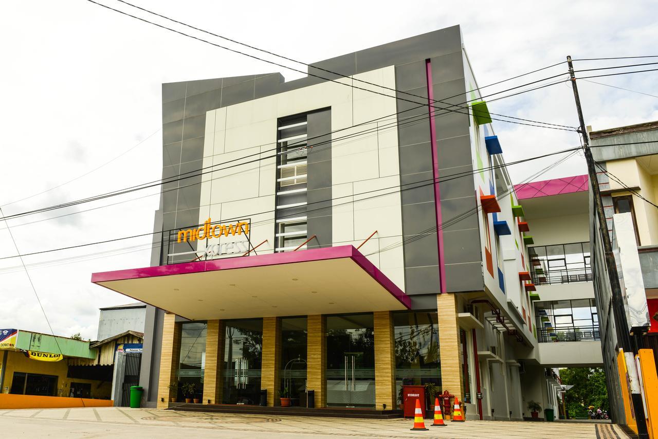 Midtown Xpress Sampit - Kalimantan Tengah Luaran gambar